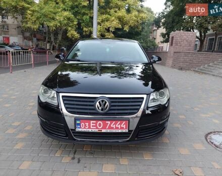 Черный Фольксваген Пассат, объемом двигателя 0 л и пробегом 186 тыс. км за 7777 $, фото 3 на Automoto.ua