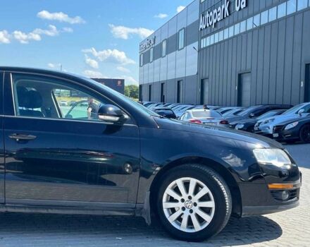 Чорний Фольксваген Пассат, об'ємом двигуна 2 л та пробігом 164 тис. км за 5790 $, фото 3 на Automoto.ua