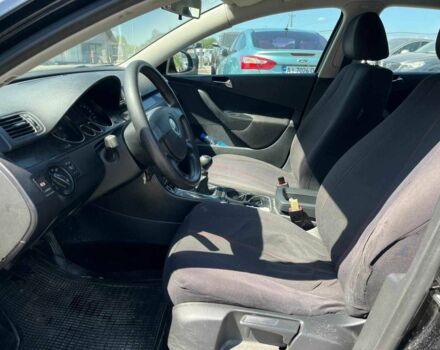 Чорний Фольксваген Пассат, об'ємом двигуна 2 л та пробігом 164 тис. км за 5790 $, фото 12 на Automoto.ua