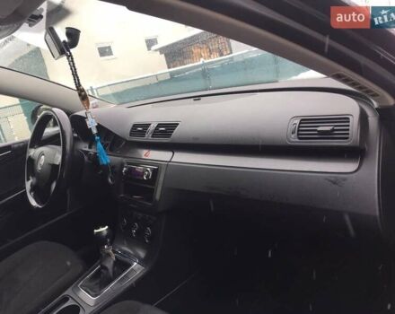 Черный Фольксваген Пассат, объемом двигателя 2 л и пробегом 201 тыс. км за 6500 $, фото 12 на Automoto.ua