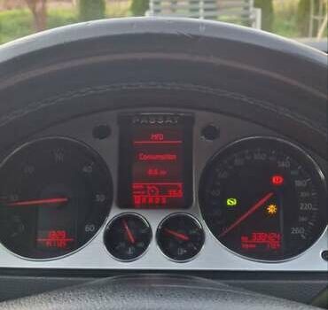 Черный Фольксваген Пассат, объемом двигателя 1.97 л и пробегом 338 тыс. км за 5900 $, фото 5 на Automoto.ua
