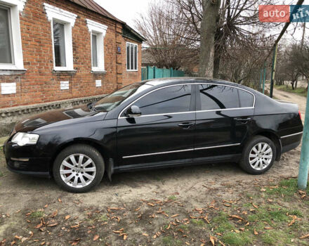 Черный Фольксваген Пассат, объемом двигателя 1.8 л и пробегом 300 тыс. км за 4500 $, фото 1 на Automoto.ua