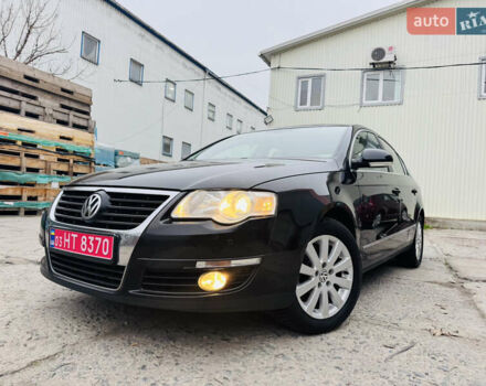Чорний Фольксваген Пассат, об'ємом двигуна 1.6 л та пробігом 208 тис. км за 6490 $, фото 18 на Automoto.ua