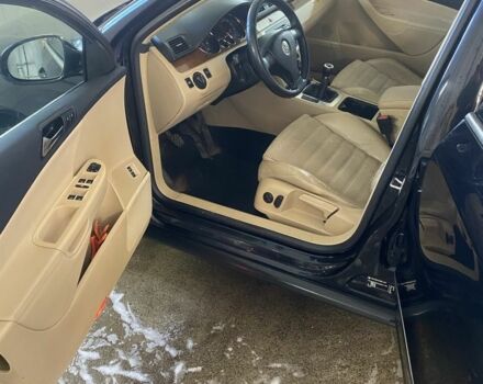 Черный Фольксваген Пассат, объемом двигателя 2 л и пробегом 250 тыс. км за 6100 $, фото 8 на Automoto.ua