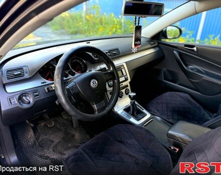 Черный Фольксваген Пассат, объемом двигателя 2 л и пробегом 200 тыс. км за 5850 $, фото 6 на Automoto.ua