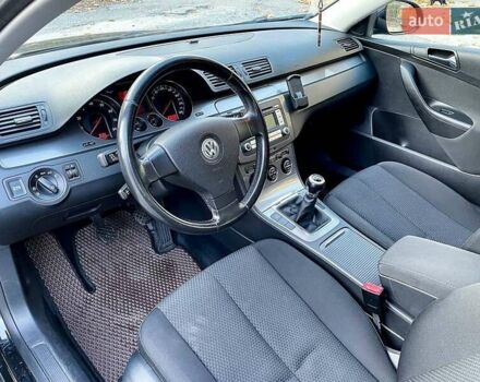 Черный Фольксваген Пассат, объемом двигателя 1.6 л и пробегом 270 тыс. км за 6000 $, фото 12 на Automoto.ua