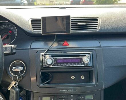 Чорний Фольксваген Пассат, об'ємом двигуна 2 л та пробігом 164 тис. км за 5790 $, фото 19 на Automoto.ua