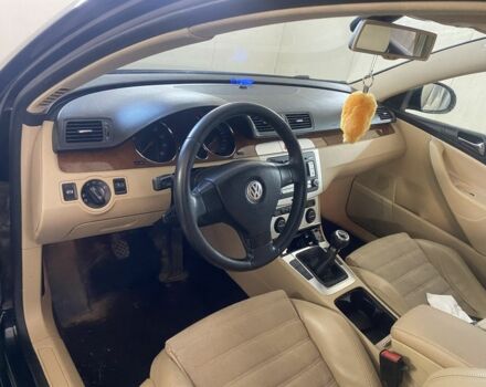 Черный Фольксваген Пассат, объемом двигателя 2 л и пробегом 250 тыс. км за 6100 $, фото 12 на Automoto.ua