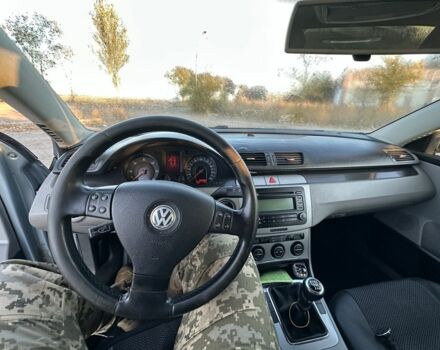 Черный Фольксваген Пассат, объемом двигателя 0 л и пробегом 290 тыс. км за 2950 $, фото 14 на Automoto.ua
