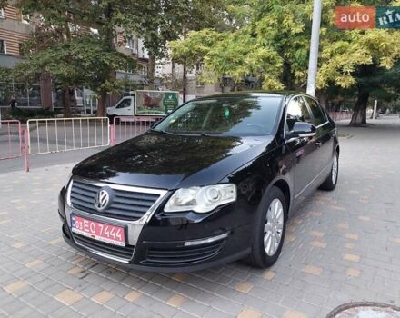 Черный Фольксваген Пассат, объемом двигателя 0 л и пробегом 186 тыс. км за 7777 $, фото 1 на Automoto.ua