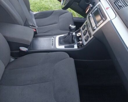 Черный Фольксваген Пассат, объемом двигателя 2 л и пробегом 260 тыс. км за 5300 $, фото 3 на Automoto.ua