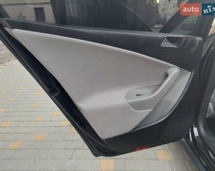 Черный Фольксваген Пассат, объемом двигателя 0 л и пробегом 186 тыс. км за 7777 $, фото 32 на Automoto.ua