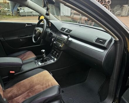 Черный Фольксваген Пассат, объемом двигателя 2 л и пробегом 340 тыс. км за 2857 $, фото 18 на Automoto.ua