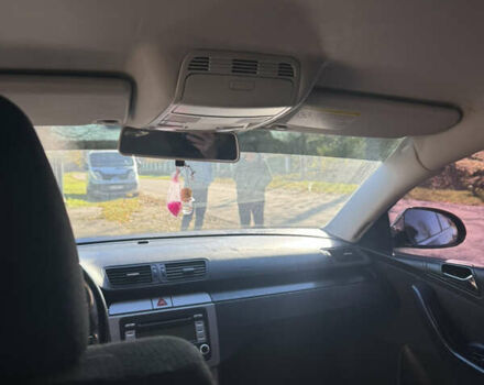 Черный Фольксваген Пассат, объемом двигателя 1.97 л и пробегом 326 тыс. км за 5500 $, фото 15 на Automoto.ua