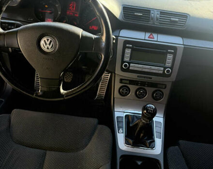 Черный Фольксваген Пассат, объемом двигателя 1.97 л и пробегом 326 тыс. км за 5500 $, фото 18 на Automoto.ua