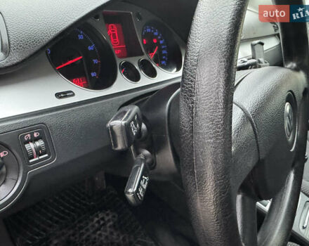 Чорний Фольксваген Пассат, об'ємом двигуна 1.6 л та пробігом 208 тис. км за 6490 $, фото 33 на Automoto.ua