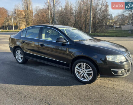Черный Фольксваген Пассат, объемом двигателя 1.98 л и пробегом 354 тыс. км за 6200 $, фото 3 на Automoto.ua