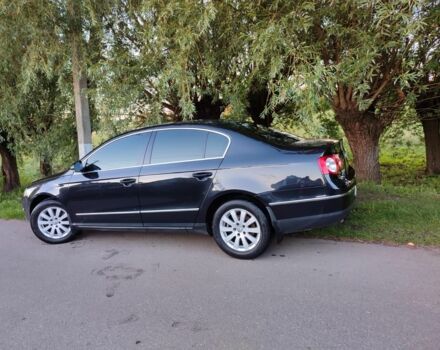 Черный Фольксваген Пассат, объемом двигателя 2 л и пробегом 260 тыс. км за 5300 $, фото 6 на Automoto.ua