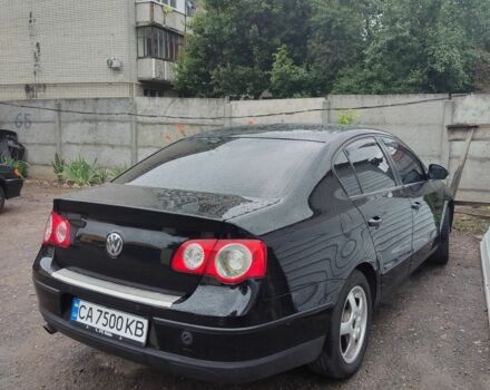 Чорний Фольксваген Пассат, об'ємом двигуна 1.6 л та пробігом 228 тис. км за 7200 $, фото 11 на Automoto.ua