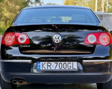 Черный Фольксваген Пассат, объемом двигателя 1.9 л и пробегом 265 тыс. км за 2631 $, фото 5 на Automoto.ua