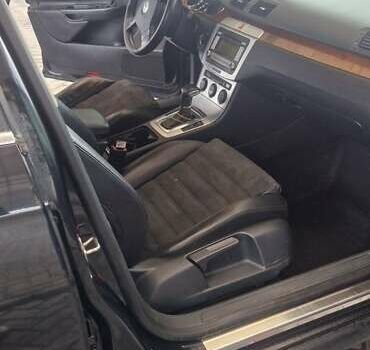 Чорний Фольксваген Пассат, об'ємом двигуна 2 л та пробігом 269 тис. км за 6500 $, фото 6 на Automoto.ua