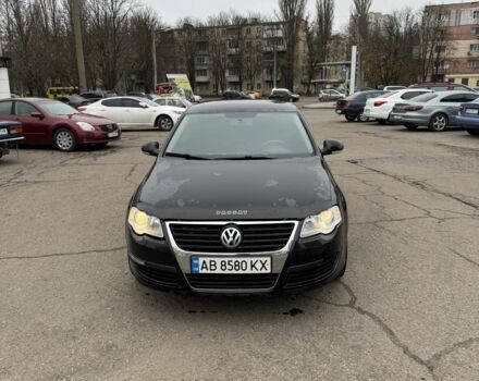 Черный Фольксваген Пассат, объемом двигателя 2 л и пробегом 200 тыс. км за 3199 $, фото 1 на Automoto.ua