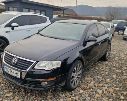 Чорний Фольксваген Пассат, об'ємом двигуна 2 л та пробігом 244 тис. км за 4400 $, фото 1 на Automoto.ua