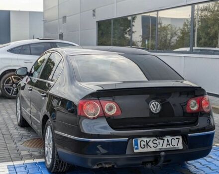 Черный Фольксваген Пассат, объемом двигателя 1.9 л и пробегом 298 тыс. км за 2200 $, фото 4 на Automoto.ua