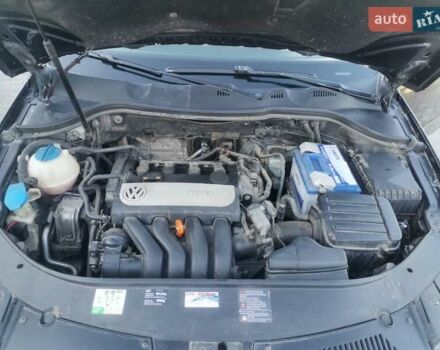 Черный Фольксваген Пассат, объемом двигателя 2 л и пробегом 297 тыс. км за 6100 $, фото 16 на Automoto.ua