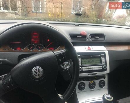 Черный Фольксваген Пассат, объемом двигателя 1.97 л и пробегом 239 тыс. км за 7500 $, фото 1 на Automoto.ua
