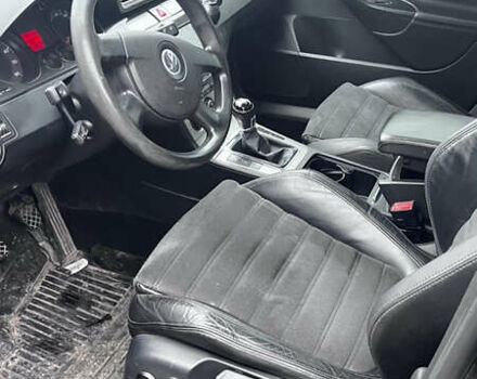 Черный Фольксваген Пассат, объемом двигателя 1.98 л и пробегом 350 тыс. км за 6000 $, фото 10 на Automoto.ua