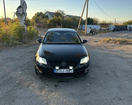 Черный Фольксваген Пассат, объемом двигателя 0 л и пробегом 290 тыс. км за 2950 $, фото 1 на Automoto.ua