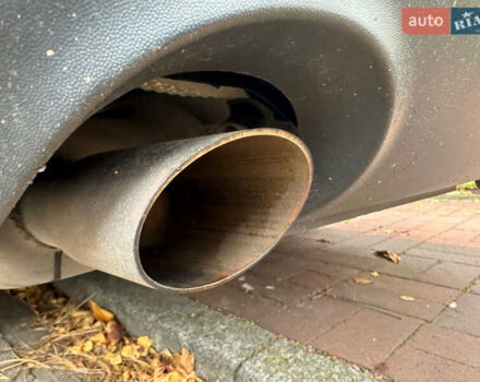 Чорний Фольксваген Пассат, об'ємом двигуна 1.6 л та пробігом 208 тис. км за 6490 $, фото 6 на Automoto.ua