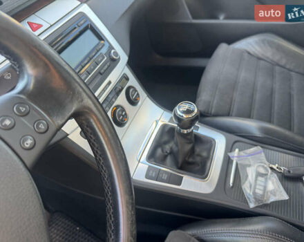 Черный Фольксваген Пассат, объемом двигателя 1.98 л и пробегом 354 тыс. км за 6200 $, фото 10 на Automoto.ua