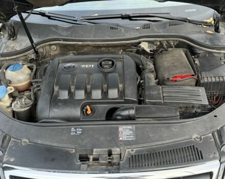 Черный Фольксваген Пассат, объемом двигателя 1.9 л и пробегом 360 тыс. км за 6100 $, фото 13 на Automoto.ua