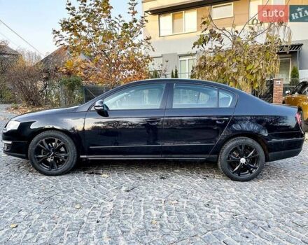 Черный Фольксваген Пассат, объемом двигателя 1.6 л и пробегом 270 тыс. км за 6000 $, фото 2 на Automoto.ua