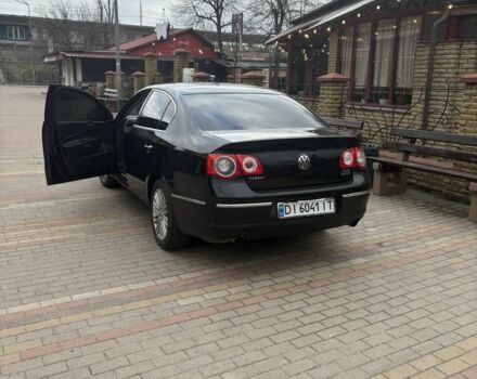 Чорний Фольксваген Пассат, об'ємом двигуна 3.2 л та пробігом 217 тис. км за 4500 $, фото 1 на Automoto.ua