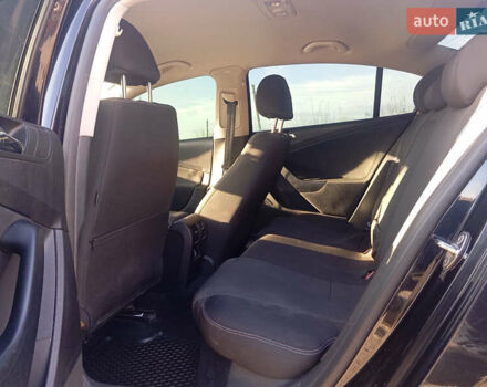 Черный Фольксваген Пассат, объемом двигателя 1.8 л и пробегом 225 тыс. км за 6650 $, фото 6 на Automoto.ua