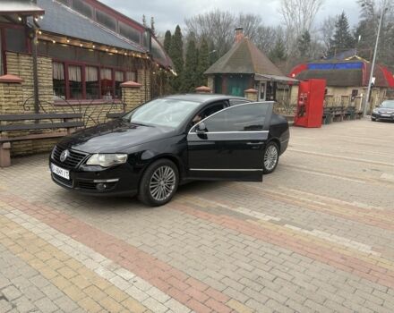 Чорний Фольксваген Пассат, об'ємом двигуна 3.2 л та пробігом 217 тис. км за 4500 $, фото 3 на Automoto.ua