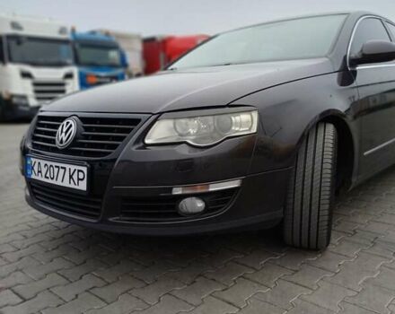 Черный Фольксваген Пассат, объемом двигателя 1.97 л и пробегом 253 тыс. км за 7800 $, фото 8 на Automoto.ua