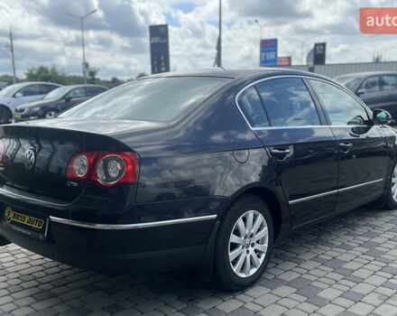 Черный Фольксваген Пассат, объемом двигателя 1.8 л и пробегом 356 тыс. км за 6900 $, фото 5 на Automoto.ua