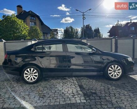 Чорний Фольксваген Пассат, об'ємом двигуна 1.8 л та пробігом 211 тис. км за 6500 $, фото 1 на Automoto.ua