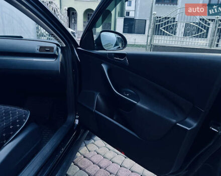 Черный Фольксваген Пассат, объемом двигателя 1.8 л и пробегом 220 тыс. км за 5300 $, фото 8 на Automoto.ua