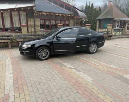 Чорний Фольксваген Пассат, об'ємом двигуна 3.2 л та пробігом 217 тис. км за 4500 $, фото 2 на Automoto.ua