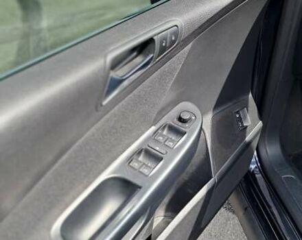 Чорний Фольксваген Пассат, об'ємом двигуна 1.8 л та пробігом 255 тис. км за 7000 $, фото 17 на Automoto.ua