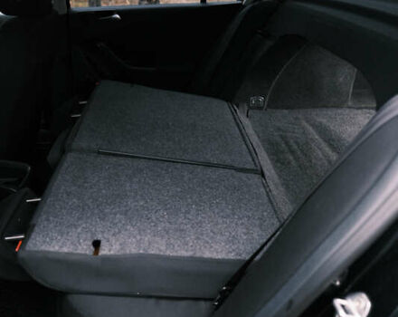 Чорний Фольксваген Пассат, об'ємом двигуна 1.8 л та пробігом 242 тис. км за 5000 $, фото 25 на Automoto.ua