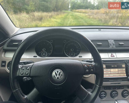 Черный Фольксваген Пассат, объемом двигателя 1.8 л и пробегом 293 тыс. км за 7000 $, фото 14 на Automoto.ua