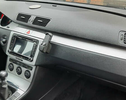 Черный Фольксваген Пассат, объемом двигателя 1.4 л и пробегом 200 тыс. км за 6900 $, фото 30 на Automoto.ua