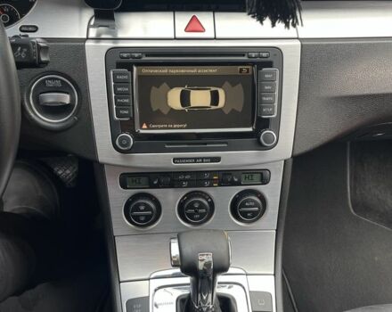 Чорний Фольксваген Пассат, об'ємом двигуна 3.2 л та пробігом 287 тис. км за 7200 $, фото 12 на Automoto.ua