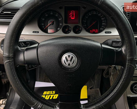 Чорний Фольксваген Пассат, об'ємом двигуна 1.8 л та пробігом 290 тис. км за 6999 $, фото 10 на Automoto.ua